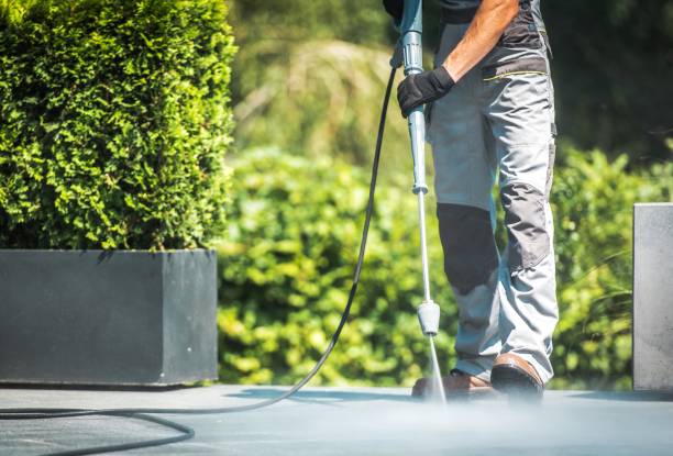 Best Pool Deck Cleaning  in Madison, WI