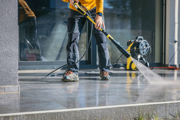 Best Gutter Cleaning  in Madison, WI